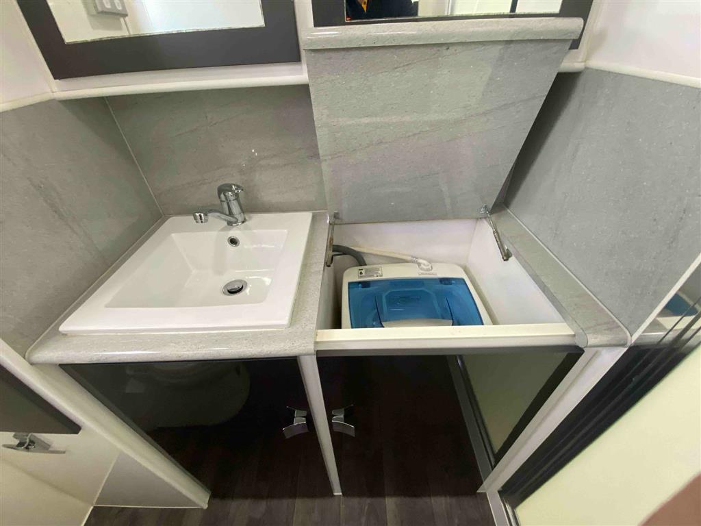 2015 PARAMOUNT VOGUE Caravan