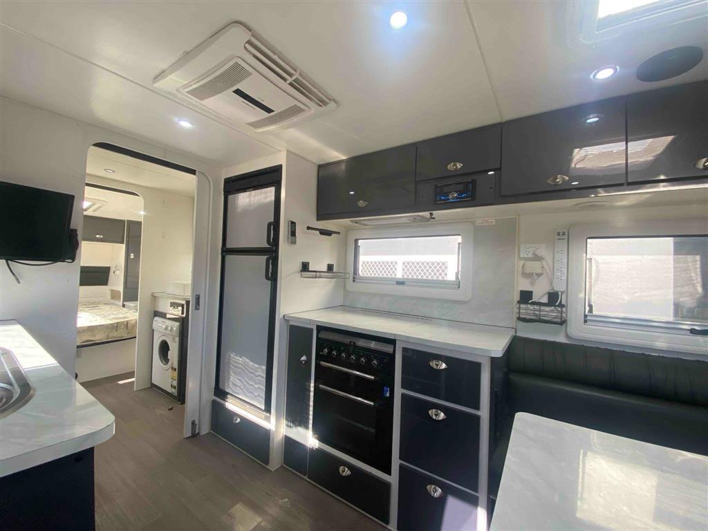 2019 Option RV Tornado Rear club CARAVAN