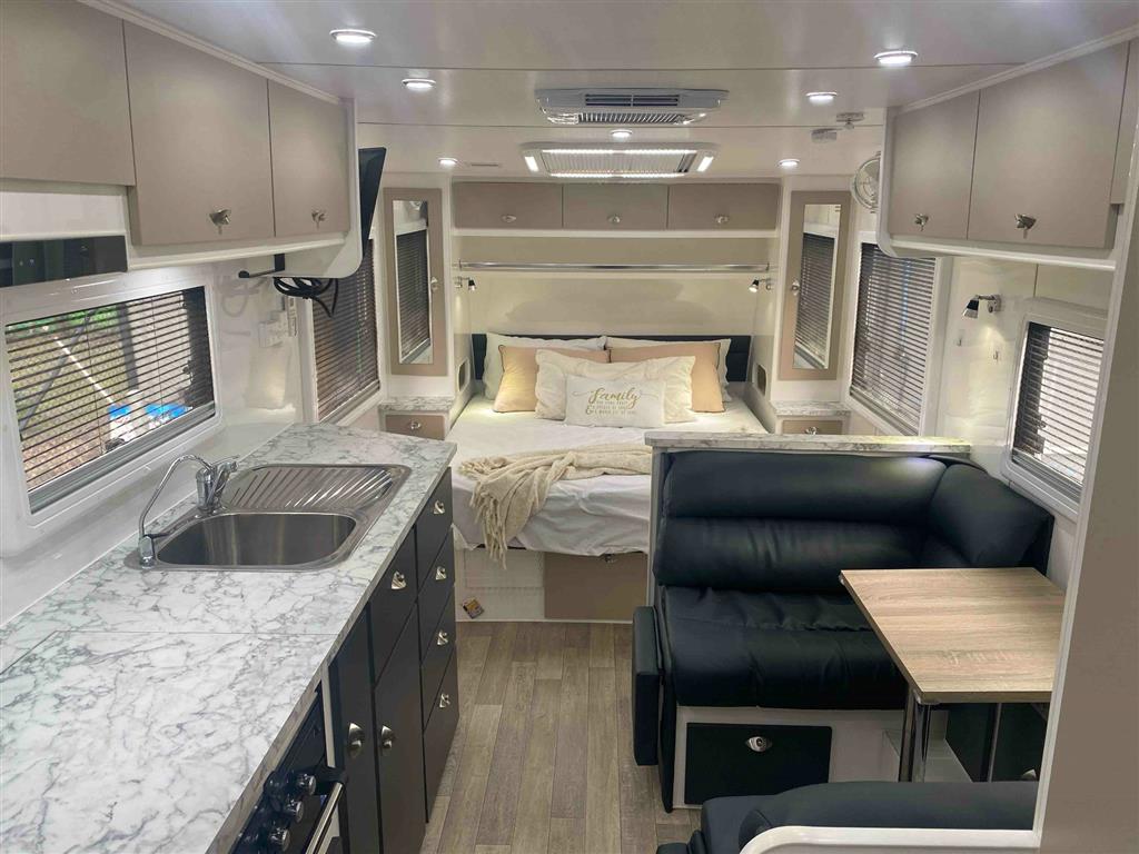 2020 SILVER VALLEY BAROSSA Caravan