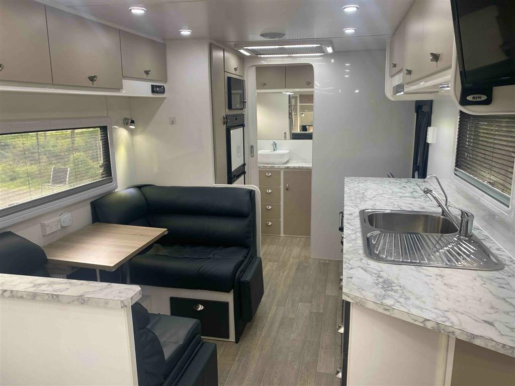 2020 SILVER VALLEY BAROSSA Caravan