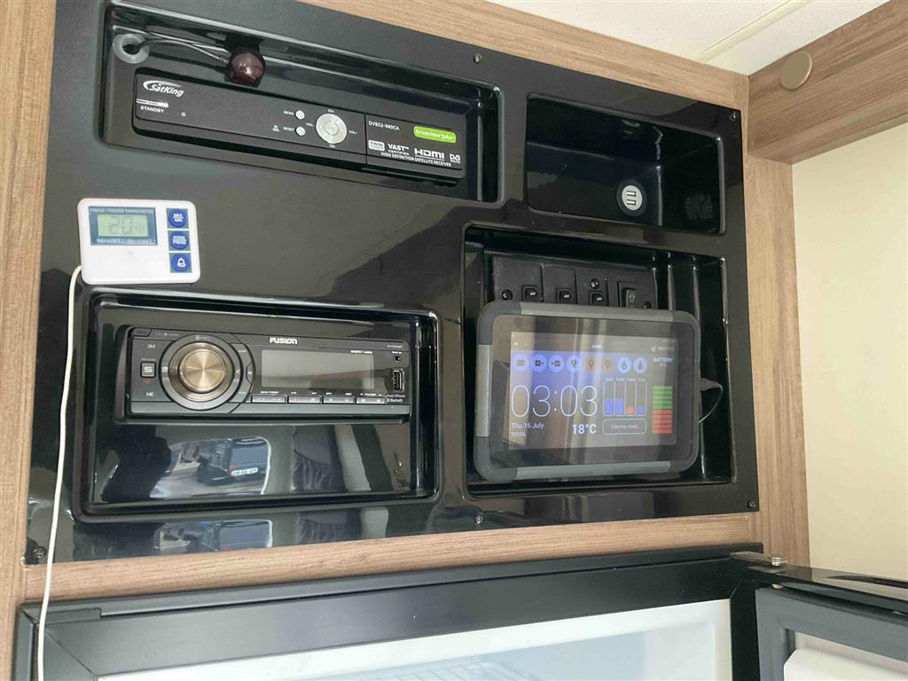 2017 JAYCO SILVERLINE Caravan 24.75-3