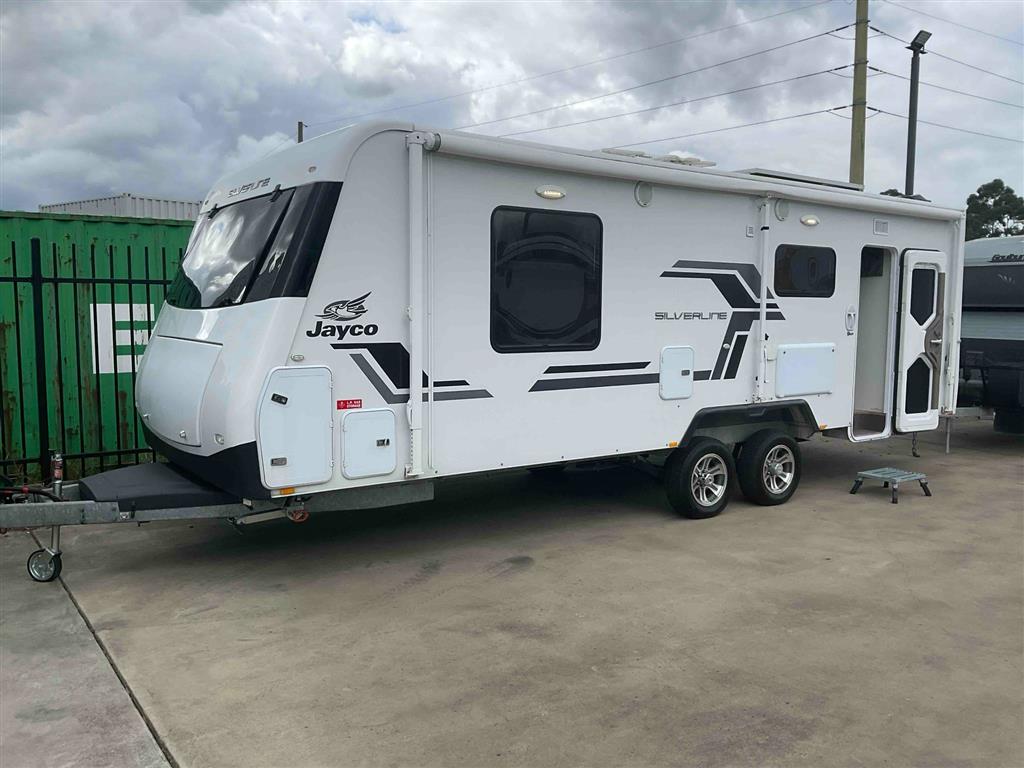 2017 JAYCO SILVERLINE Caravan 24.75-3