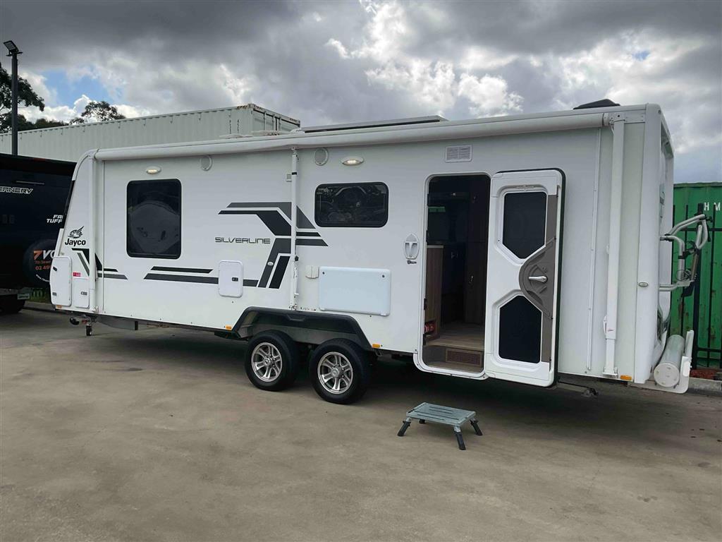 2017 JAYCO SILVERLINE Caravan 24.75-3