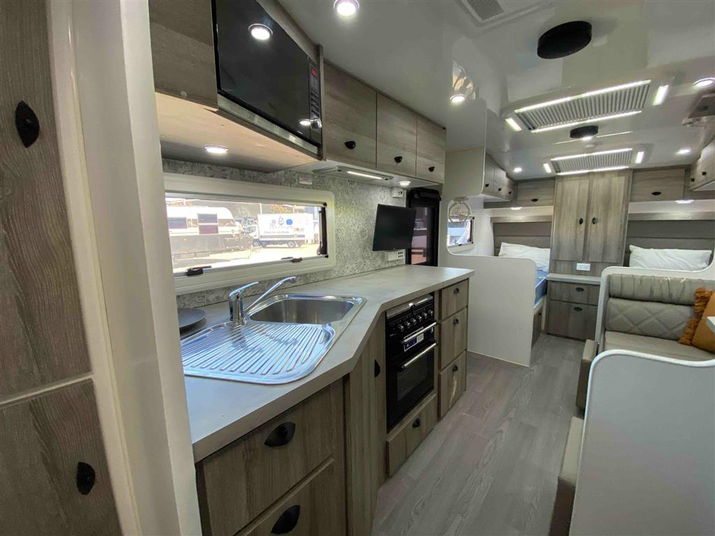 2022 OPTION RV TRACTION CARAVAN