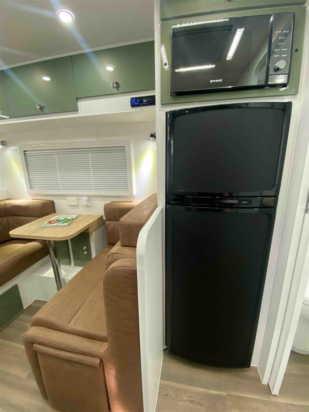 2027 SILVER VALLEY CARAVANS YARRA CARAVAN