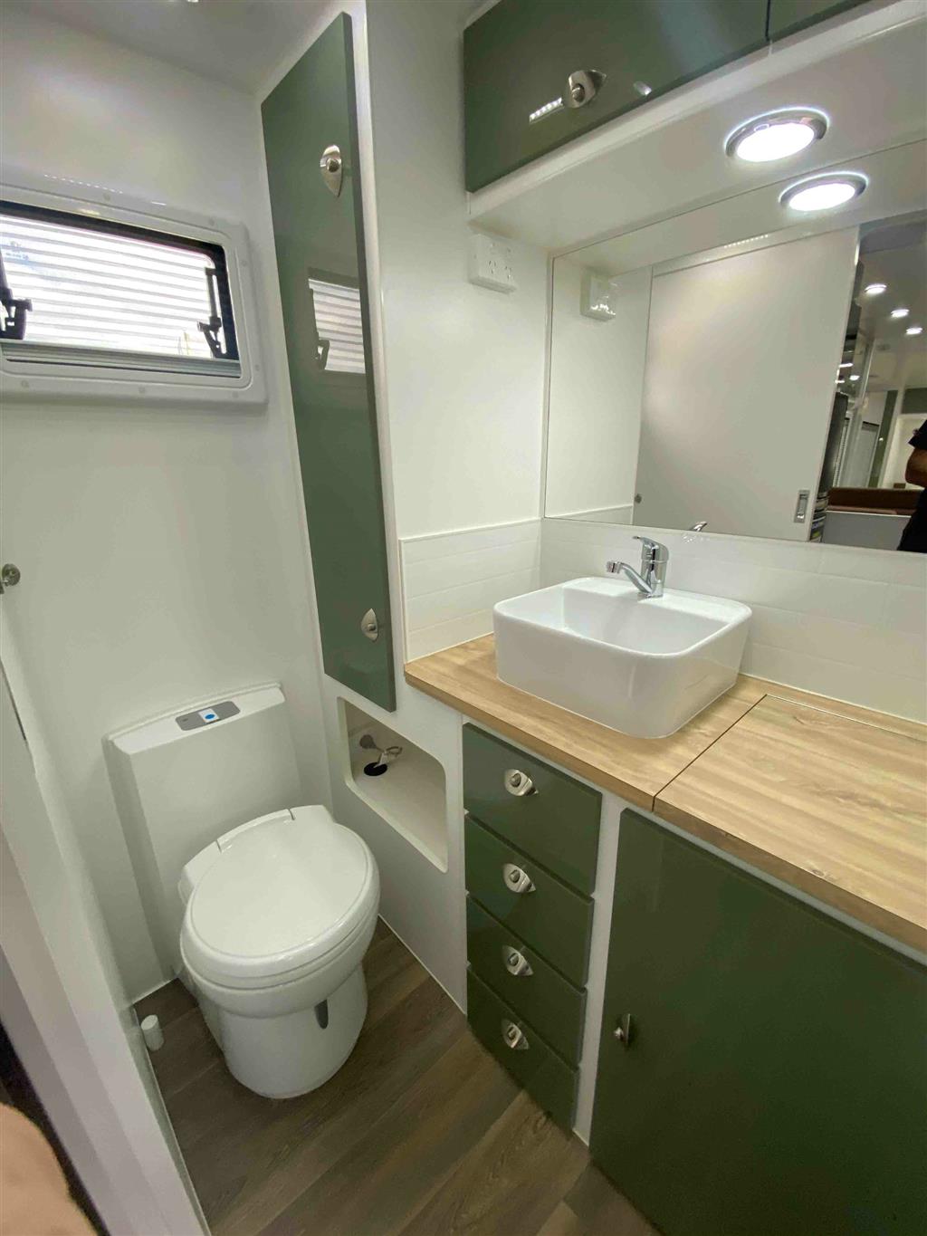 2027 SILVER VALLEY CARAVANS YARRA CARAVAN
