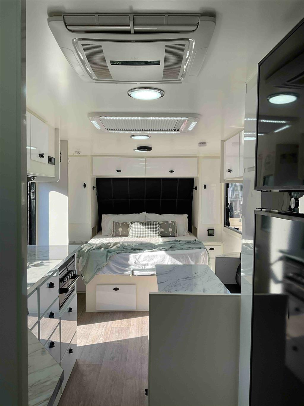 2023 RETREAT FRASER Caravan 210R Off Road
