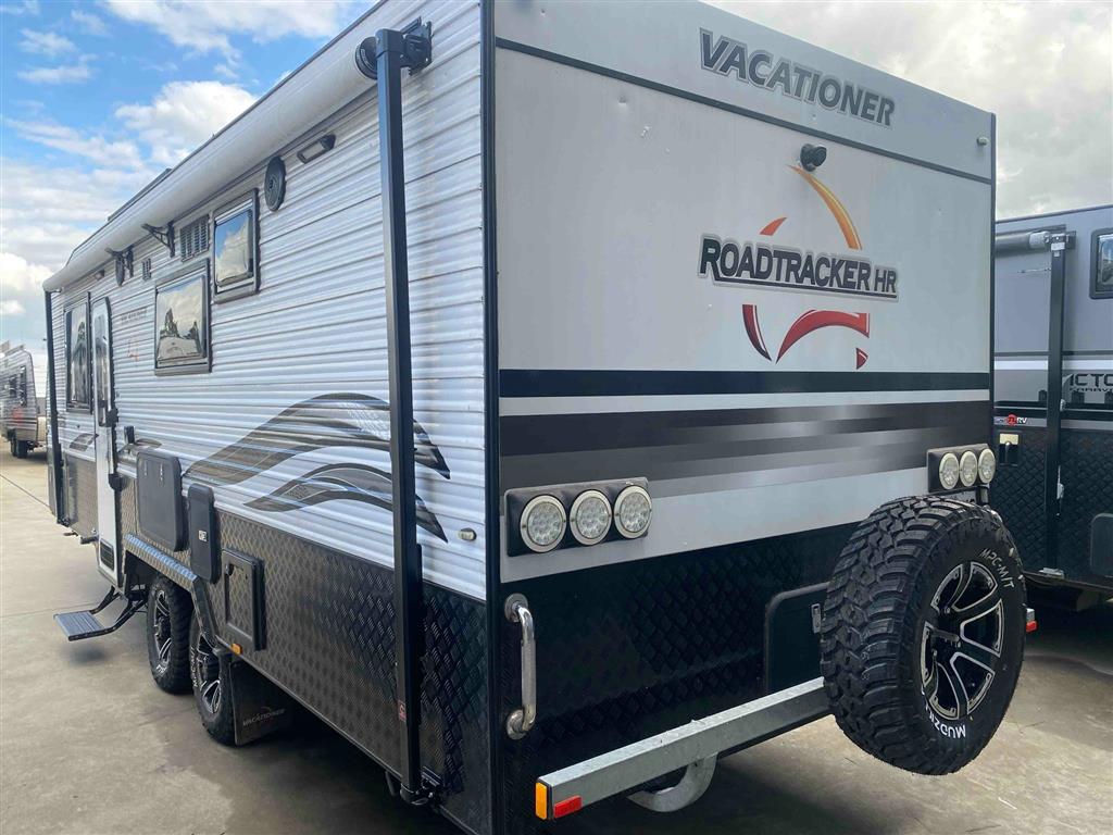2019 VACATIONER ROADTRACKER CARAVAN
