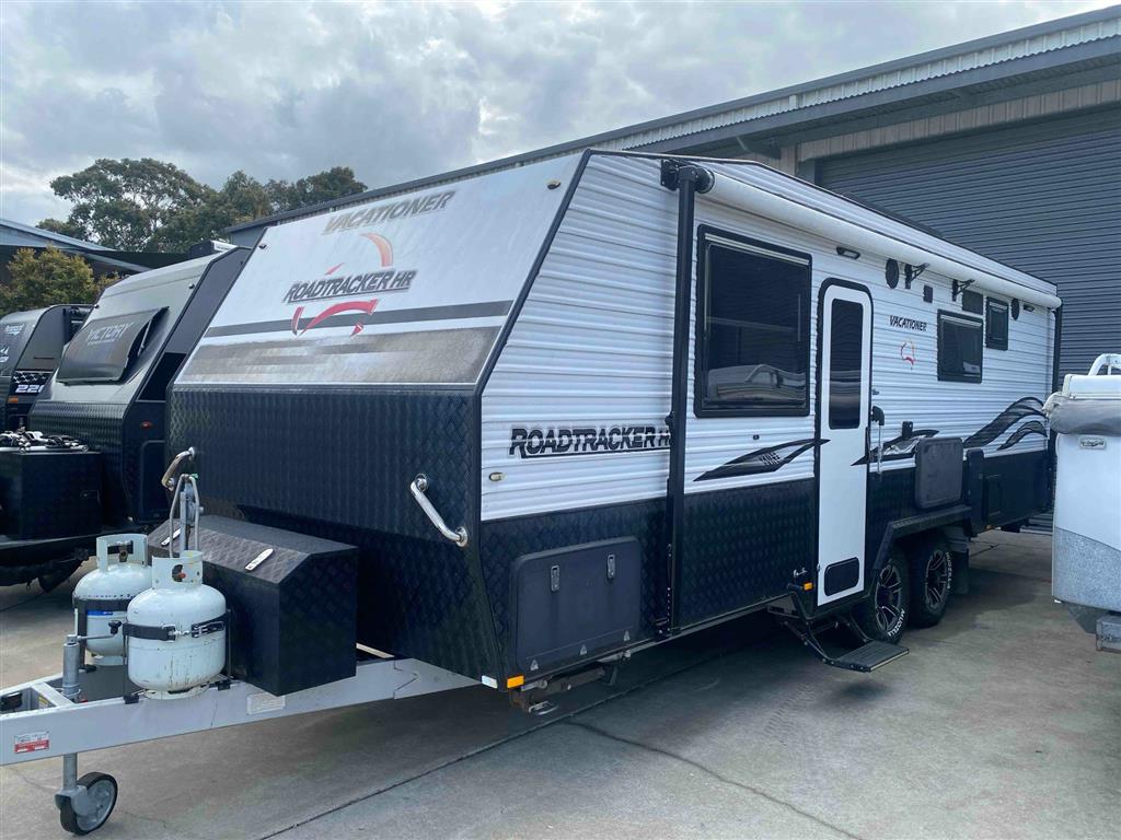 2019 VACATIONER ROADTRACKER CARAVAN