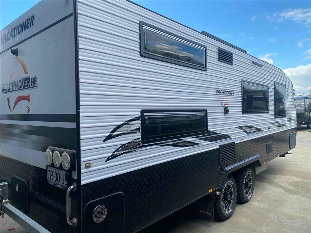2019 VACATIONER ROADTRACKER CARAVAN