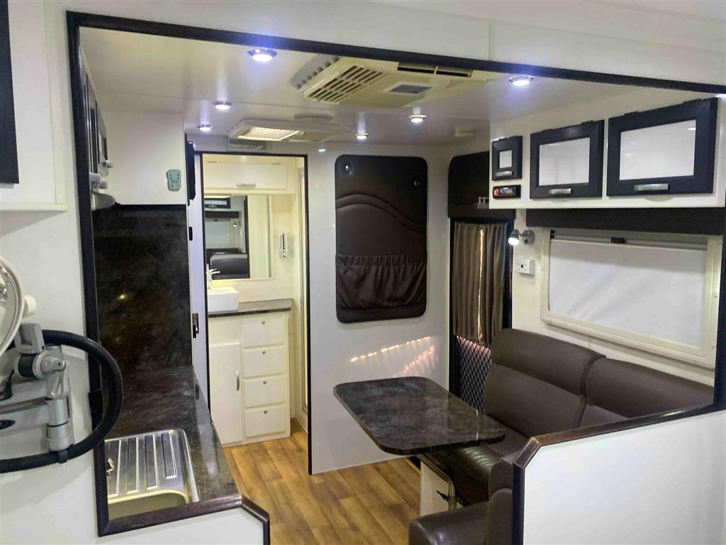 2012 ELITE GOULBURN CARAVAN