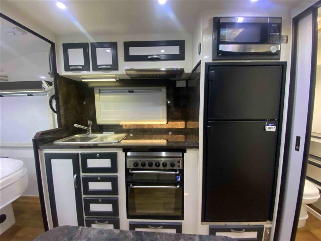 2012 ELITE GOULBURN CARAVAN
