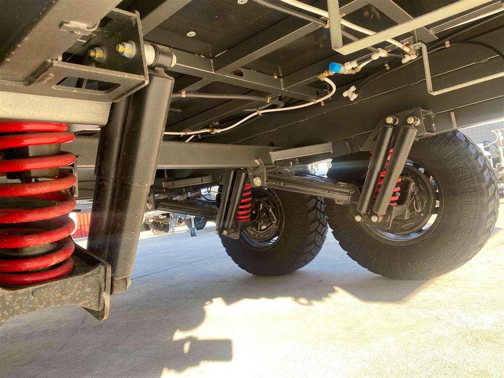 2025 HURRICANE FAMILY TUFF RIDER CARAVAN