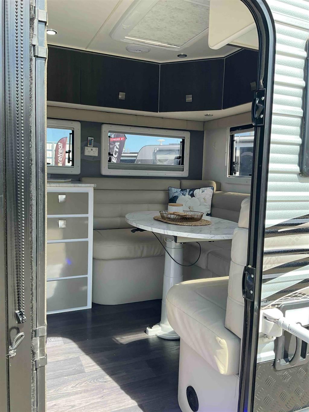 2019 Vacationer Roadtracker Caravan Club Lounge