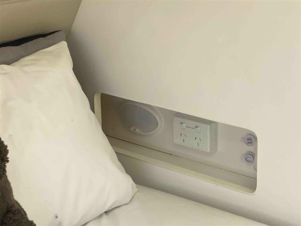 2019 Vacationer Roadtracker Caravan Club Lounge