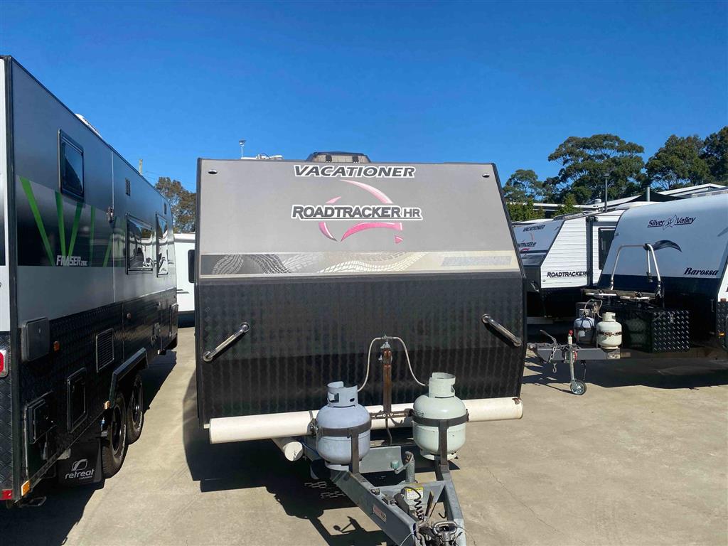 2019 Vacationer Roadtracker Caravan Club Lounge