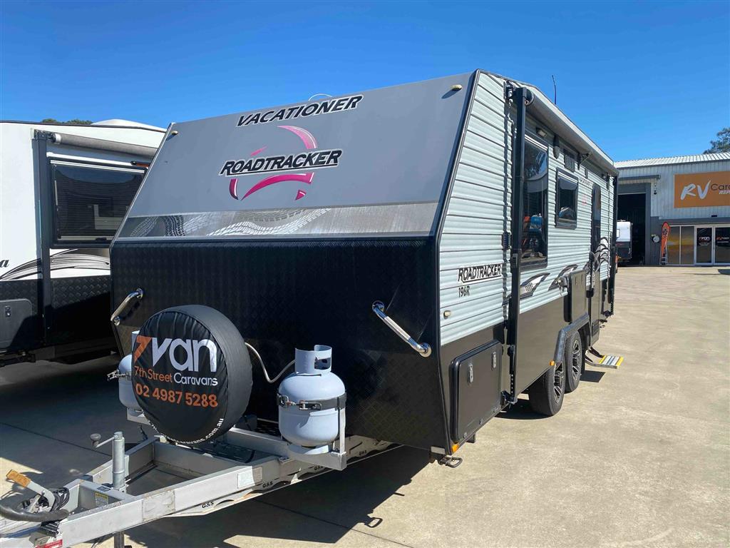 2019 VACATIONER ROADTRACKER CARAVAN