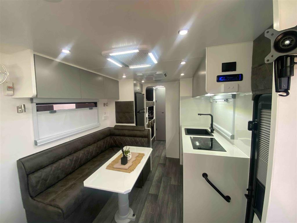 2026 HURRICANE FAMILY TUFF RIDER CARAVAN