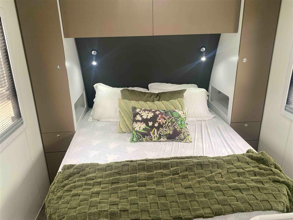 2023 PARAMOUNT ADVENTURER CARAVAN ENSUITE