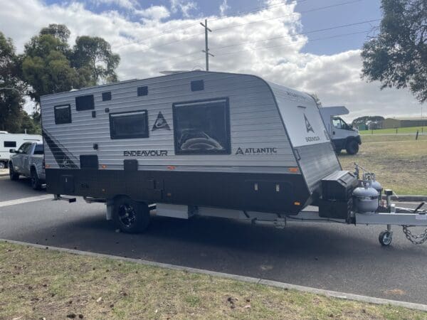  OUTSIDE HOT & COLD SHOWER PLUS A 170W SOLAR PANEL. A TASTEFUL INTERIOR INCLUDING ALL YOUR HOME COMFORTS MAKE THIS A 'MUST SEE' CARAVAN.<br><br>TARE : 2125 ATM : 2610<br><br>
