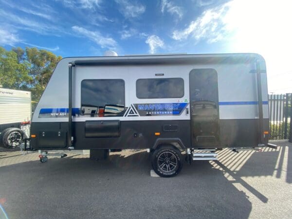  Motorhomes and Camper Trailers