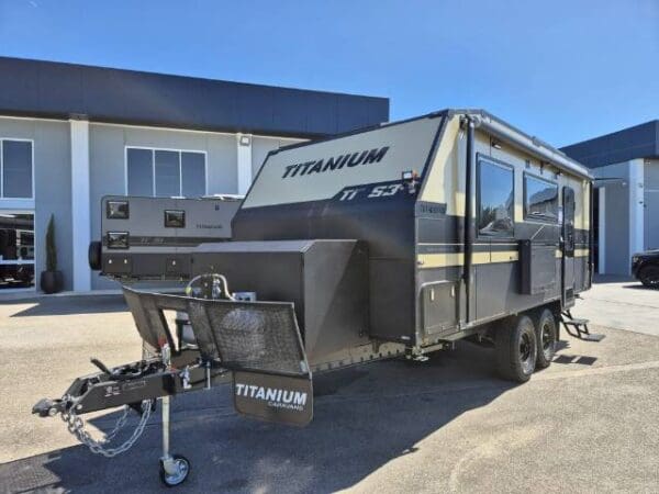 TITANIUM S3 196RD 19'6 REAR DOOR - Caravans