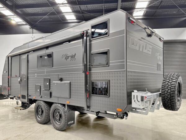  Motorhomes and Camper Trailers