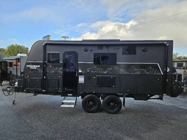  Motorhomes and Camper Trailers