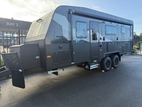 SNOWY RIVER SRT22F 3 BUNK - Caravans