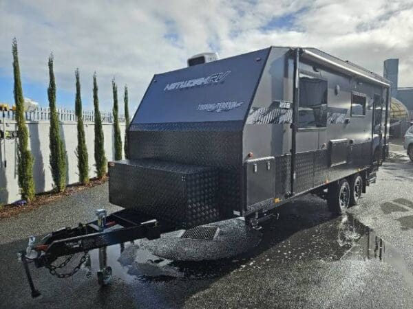 NETWORK RV 21'6 TOURING REAR CLUB - Caravans