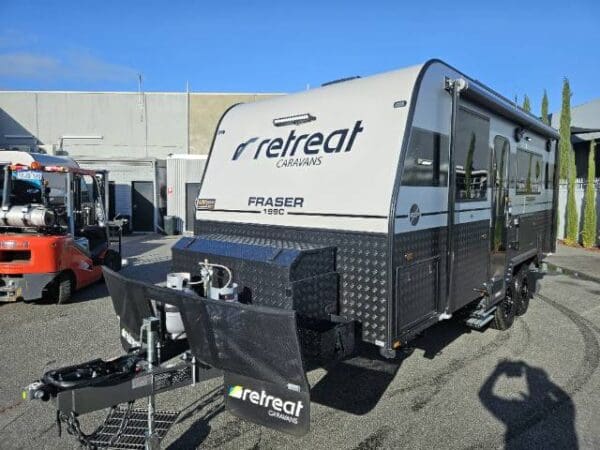  Motorhomes and Camper Trailers