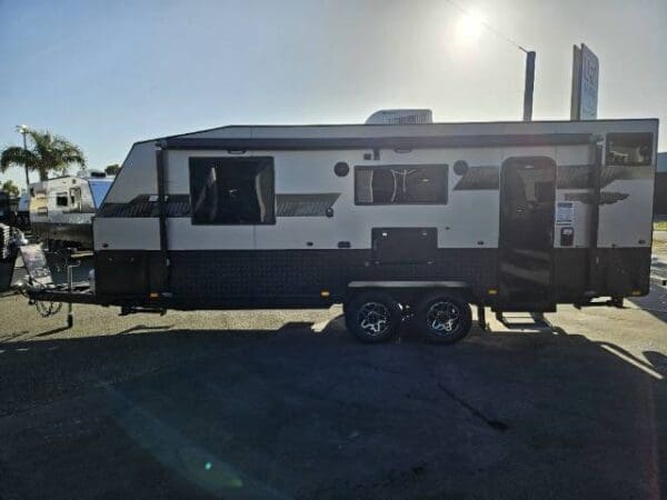  Motorhomes and Camper Trailers