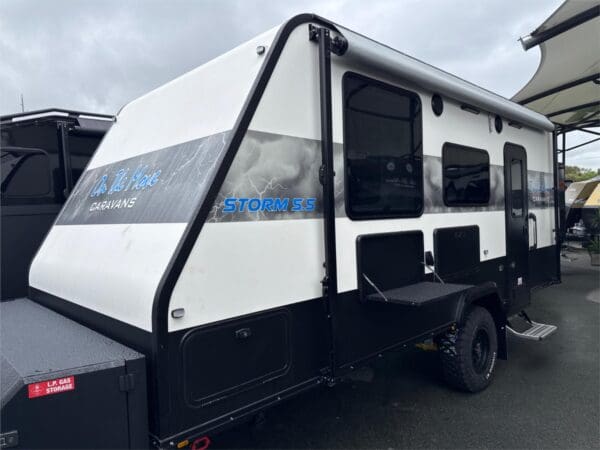 On The Move Caravans Storm 5.5 - Caravans