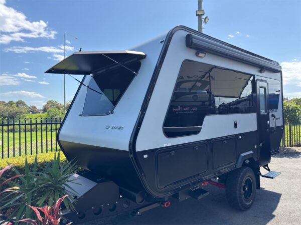 On The Move Caravans Crossfire 4.7 - Caravans