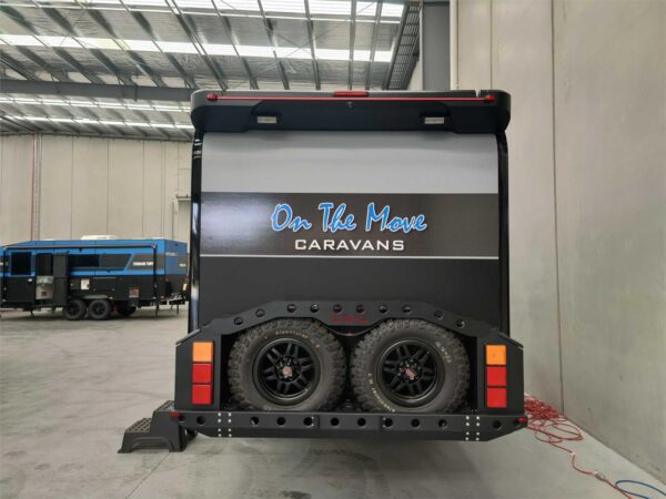  this caravan is perfect for all your travel needs. Whether you're heading out on a weekend getaway or embarking on a cross-country road trip