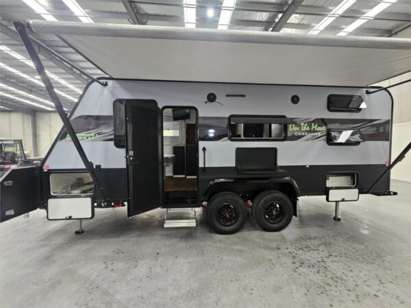  Motorhomes and Camper Trailers